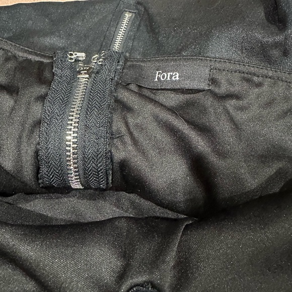 Gorgeous cocktail dress. Perfect for a night out in Vegas. - Picture 7 of 7